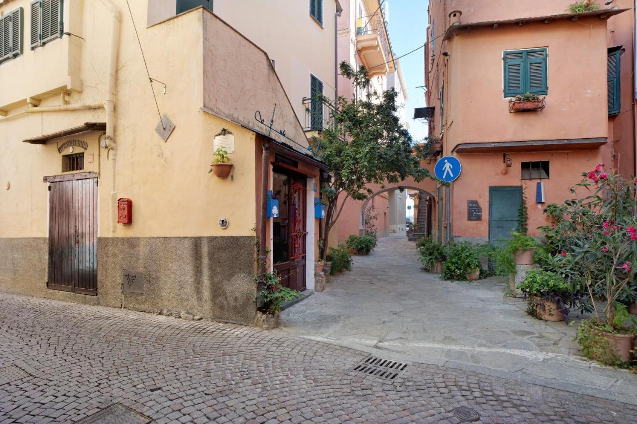 Apartamento Casa Di Ali Imperia Exterior foto